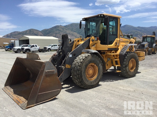 download VOLVO L90F Wheel Loader able workshop manual
